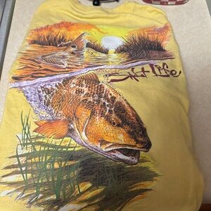 Salt Life Vibrant Fish Long sleeve in Yellow